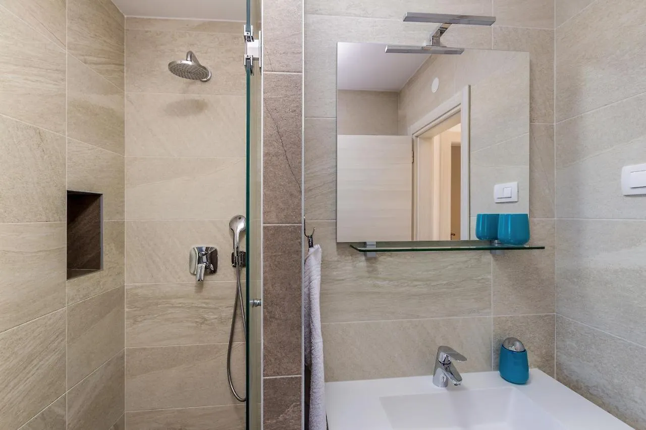 קרק Apartments Luca