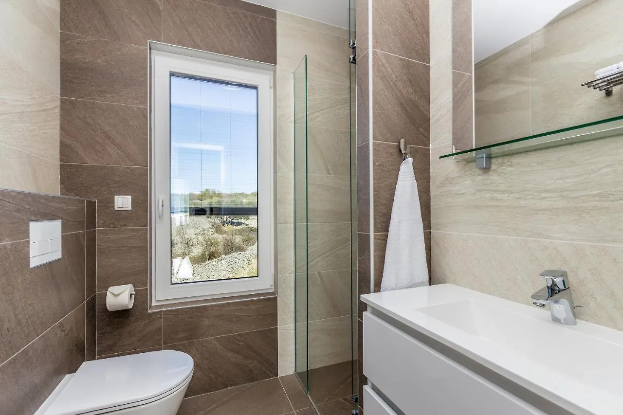 קרק Apartments Luca